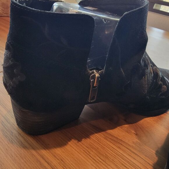 Seychelles Lantern Women's U.S. 10 Floral Embroidered Ankle Bootie IB00889 - Picture 6 of 10